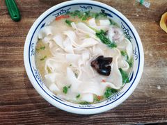 -吕记清真美食城(永兴服装街店)