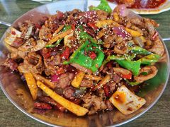 干锅肥肠鸡-茂县小辣椒川菜馆-羌家铜锅土火锅