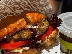 柠香蟹籽牛肉汉堡-JPG canteen(广州寺右公馆店)