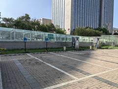 -天津梅江中心皇冠假日酒店