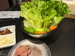-山川小町·极番烧肉(新地假日广场店)