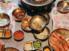 -草家酱蟹炭火烤肉店(珲春南路一店)