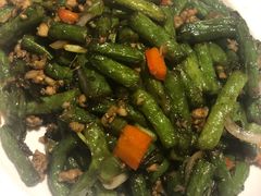 榄菜肉末四季豆-龙记烧腊茶餐厅(常德路店)