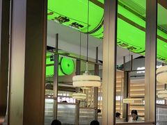 -洪氏嗨捞·广东猪肚鸡·椰子鸡火锅(西咸万象城店)
