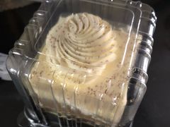 -红宝石·鲜奶小方·海派西点房(南丹店)