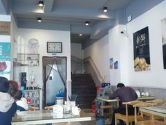 大堂-老电影院饺店(休宁店)