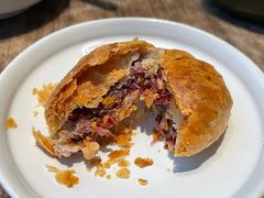 现烤鲜花饼-云海肴云南菜(浦江欢乐颂店)