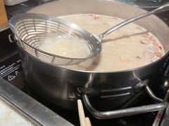 -尚尚仙·酸汤猪手·猪肚鸡火锅(华联万柳购物中心店)