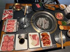 -何发发和牛烧肉·鳗鱼榴莲放题自助(乐峰广场店)