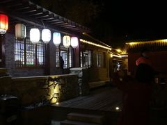 -百里峡七彩艺术小镇