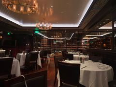 -Wolfgang’s Steakhouse 沃夫冈牛排馆(上海白玉兰广场店)