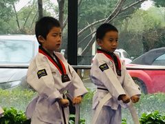 -金载勋跆拳道场(玲东花园店)