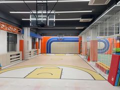 -悦动体能篮球羽毛球网球(三里河店)