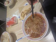 -魔都三兄弟酸辣粉·蘸卤炸串(虹桥万科店)