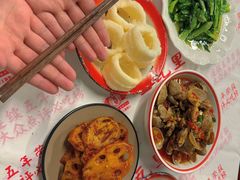 -堂瓦里·33年传统赣菜(第一街区店)