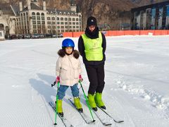 -荣盛康旅野三坡滑雪场