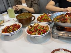 -独一佳老胡湘菜馆(矿山路店)