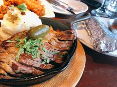 -Chili's Cafe&Bar奇利斯(滨江店)