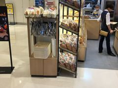 面包甜点陈列柜-山崎面包(苏州中心店)