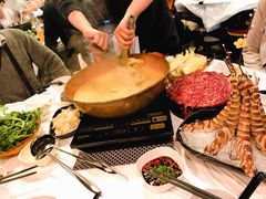 -鲜入围煮花胶鸡海鲜火锅