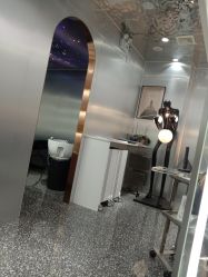 -Tloml salon