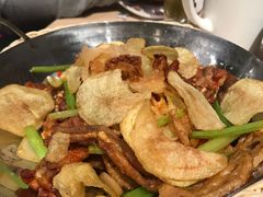 麻辣干锅牛蛙-避风塘(宝山万达店)