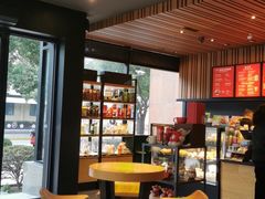 大堂-星巴克(美丽华花园店)