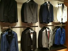 -宇翔服饰(双井桥东首城国际店)