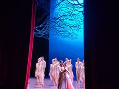 -交通银行前滩31演艺中心