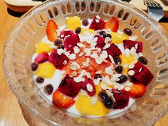 -POKEE VIA&Brunch·维娅(重庆来福士店)