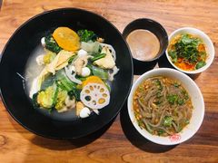 -万记麻辣烫国展总店