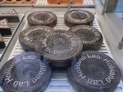 -好利来(上海虹桥新天地Lab主题店)