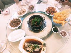 -渝君重庆火锅(嘉宾路店)