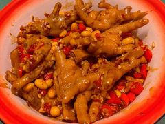 招牌黄豆烧鸡爪-莫小炒·鲜辣江西菜