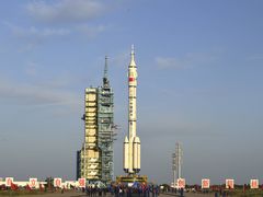 -中国酒泉卫星发射中心