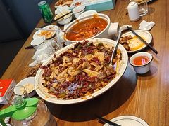 -俭寨大盘鸡·手抓肉·烧烤新疆菜(乌苏路店)