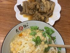 -幺不倒重庆小面(大梁店)