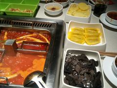-海底捞火锅鲜切牛肉主题店(长寿路店)