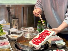 -来龍儿鲜切牛肉自助老火锅