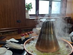 -果松木炭酸菜铜火锅·外婆参鸡汤