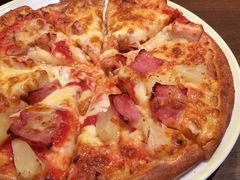 培根鸡肉双拼披萨-萨莉亚意式餐厅(杭州滨江天街店)