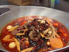 -川流不息·地道川菜·小龙虾(松东路店)