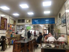 大堂-胡家包子·清真(大众巷店)