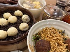 -佬钱湾仔(衣裳街店)