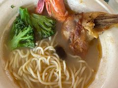 鸡腿虾面-横琴湾畔餐厅(长隆海洋王国白鲸剧场店)