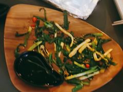 -何师烧烤Pro ·江湖川菜·小龙虾·精酿(太古里旗舰店)