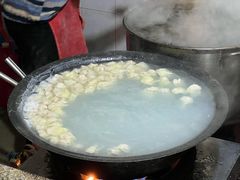 -张阿三馄饨店