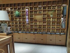 -宝丽眼镜(湖墅店)