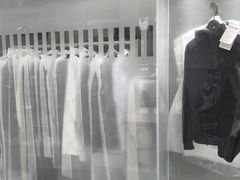 -福奈特洗衣洗鞋(宝山一二八纪念路店)