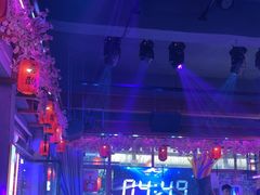 -喜鹊音乐酒馆(西街店)